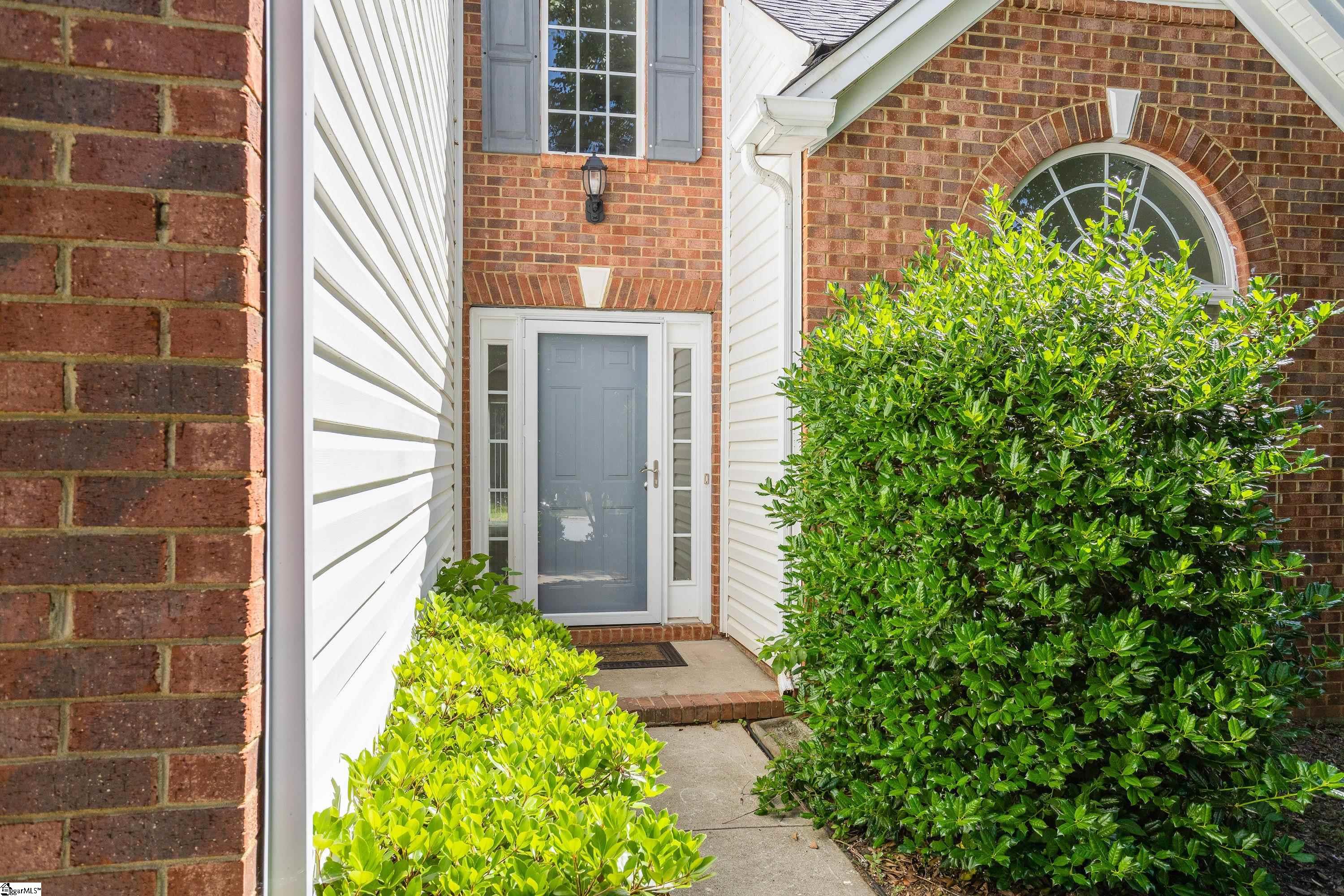6 Wheat Cressing Court Greenville, SC 29607 - Photo 3 of 28 Gallery Image 3