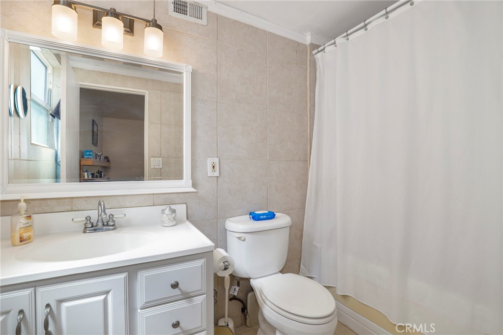 233 Kanan Road Oak Park, CA 91377 - Photo 13 of 26