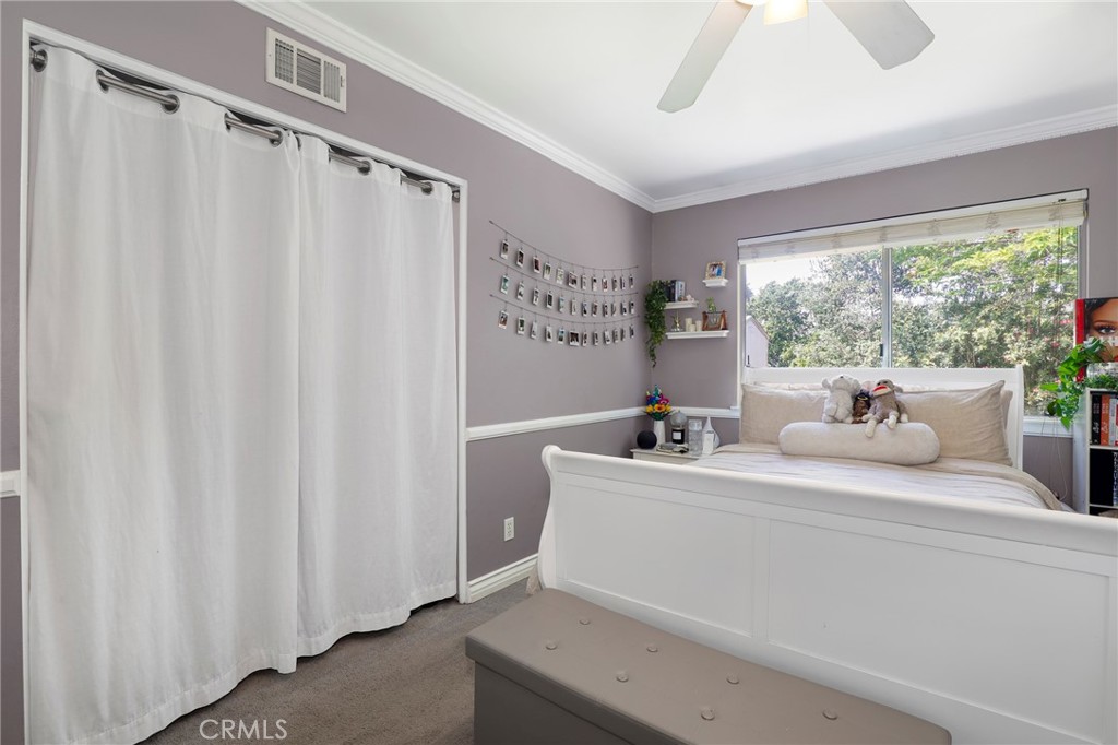 233 Kanan Road Oak Park, CA 91377 - Photo 15 of 26