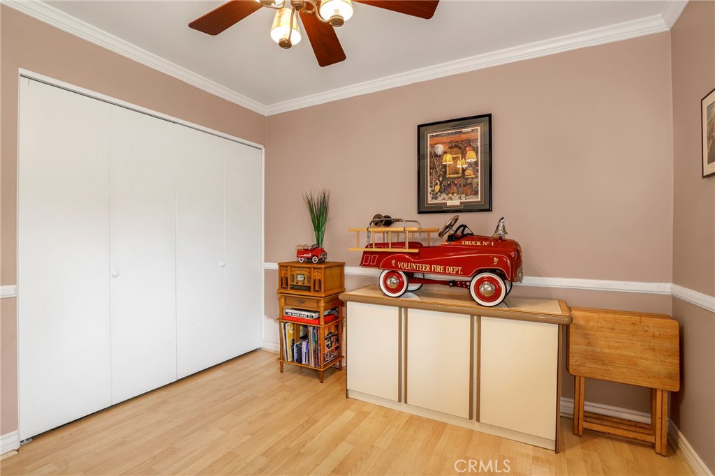 233 Kanan Road Oak Park, CA 91377 - Photo 17 of 26