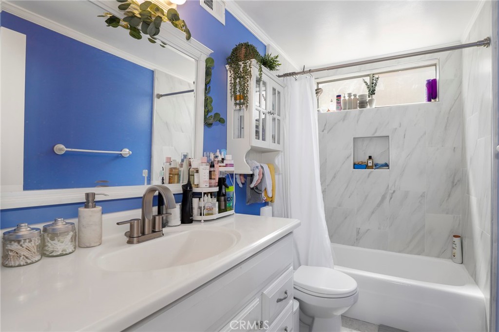 233 Kanan Road Oak Park, CA 91377 - Photo 19 of 26