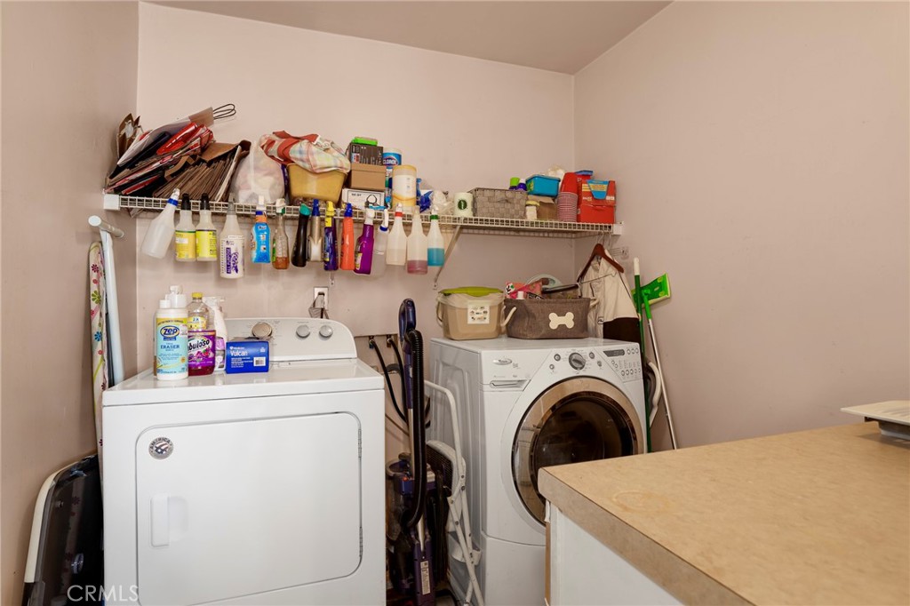 233 Kanan Road Oak Park, CA 91377 - Photo 20 of 26