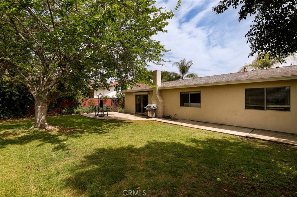 233 Kanan Road Oak Park, CA 91377 - Photo 22 of 26