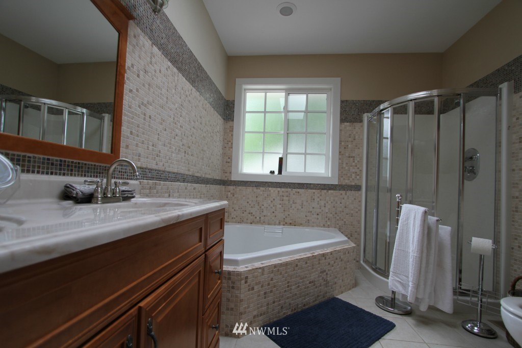 2114 Deer Road Point Roberts, WA 98281 - Photo 14 of 20