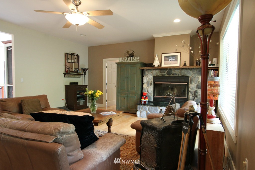 2114 Deer Road Point Roberts, WA 98281 - Photo 3 of 20
