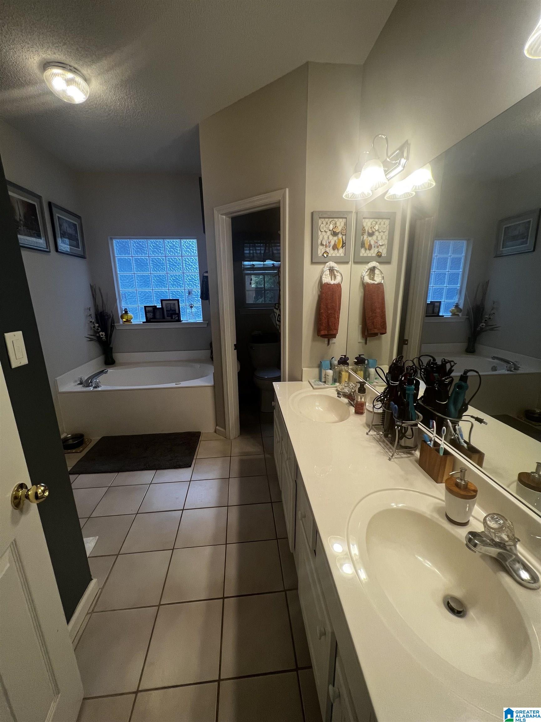 1801 Covington Circle Leeds, AL 35094 - Photo 13 of 23