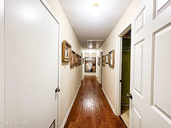 $689,000 | 14912 Highway 35, Batesville, MS 38606