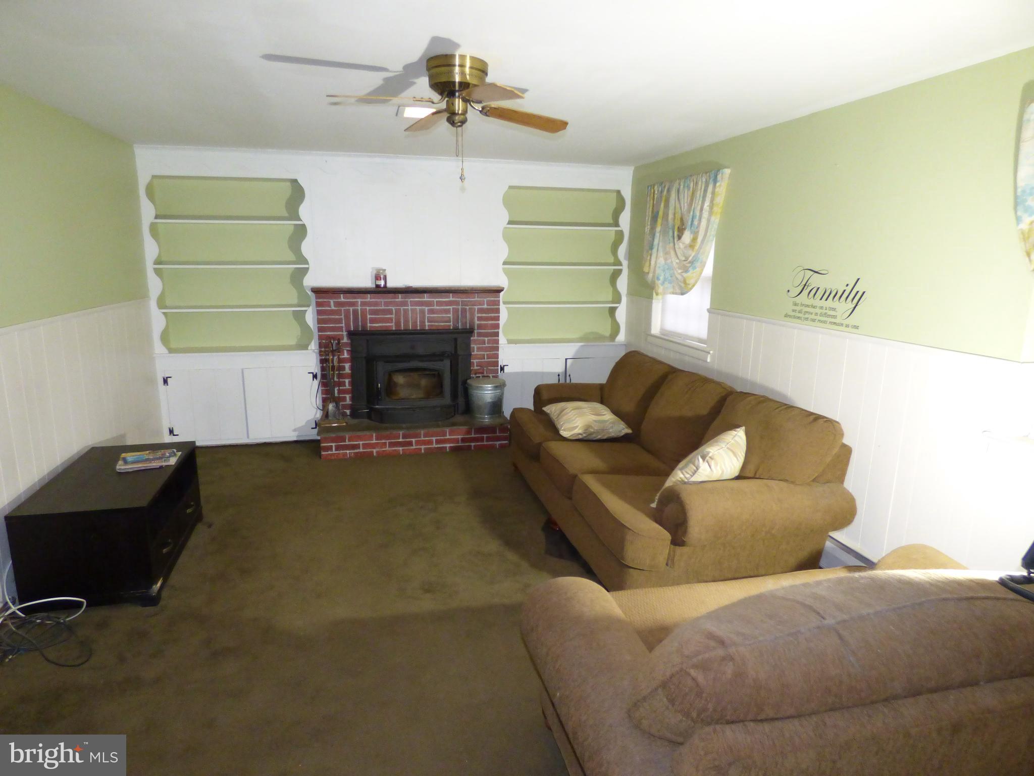 130 Fern Road Southampton, PA 18966 - Photo 11 of 25 Familyroom