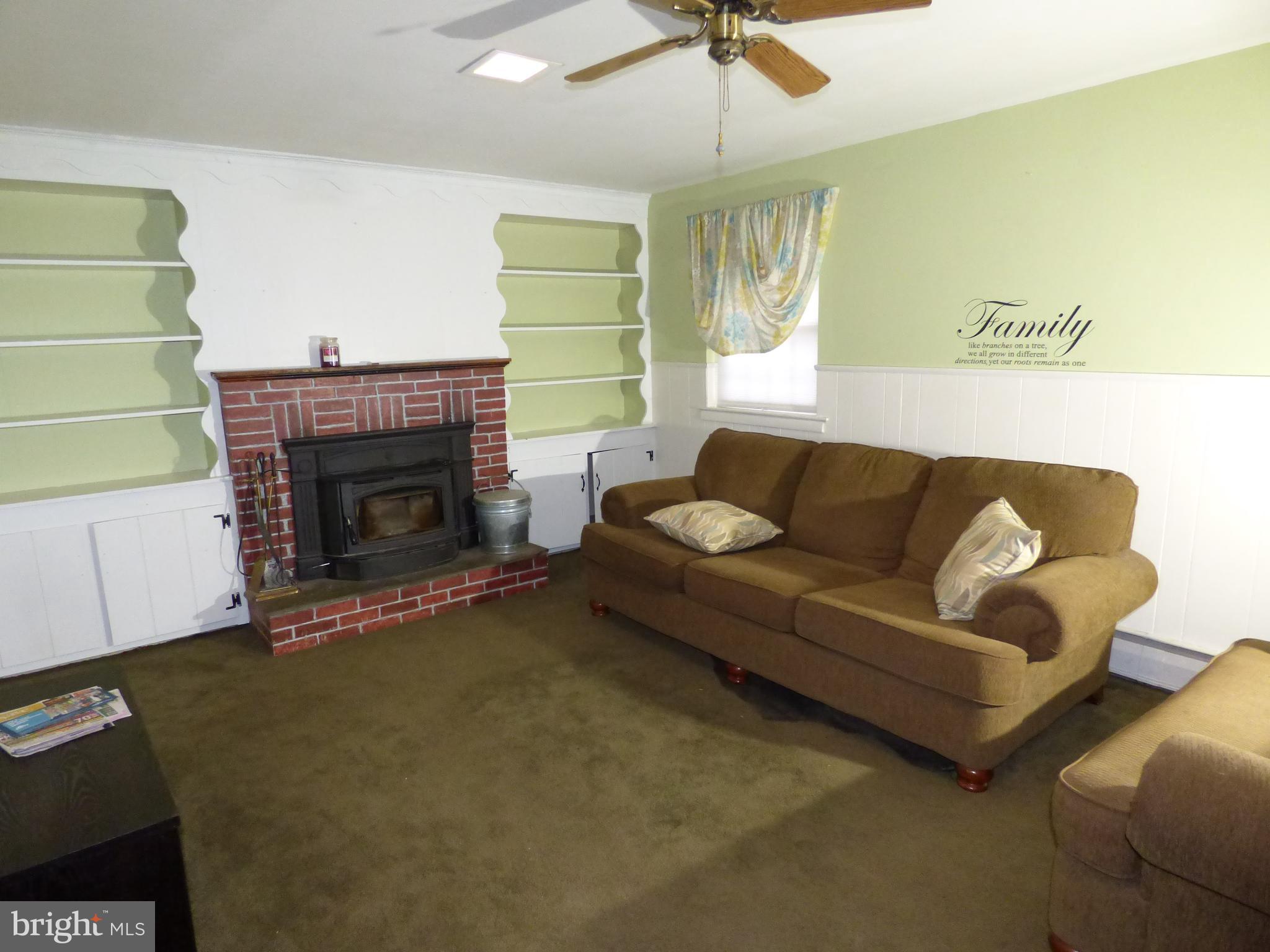 130 Fern Road Southampton, PA 18966 - Photo 12 of 25 Familyroom