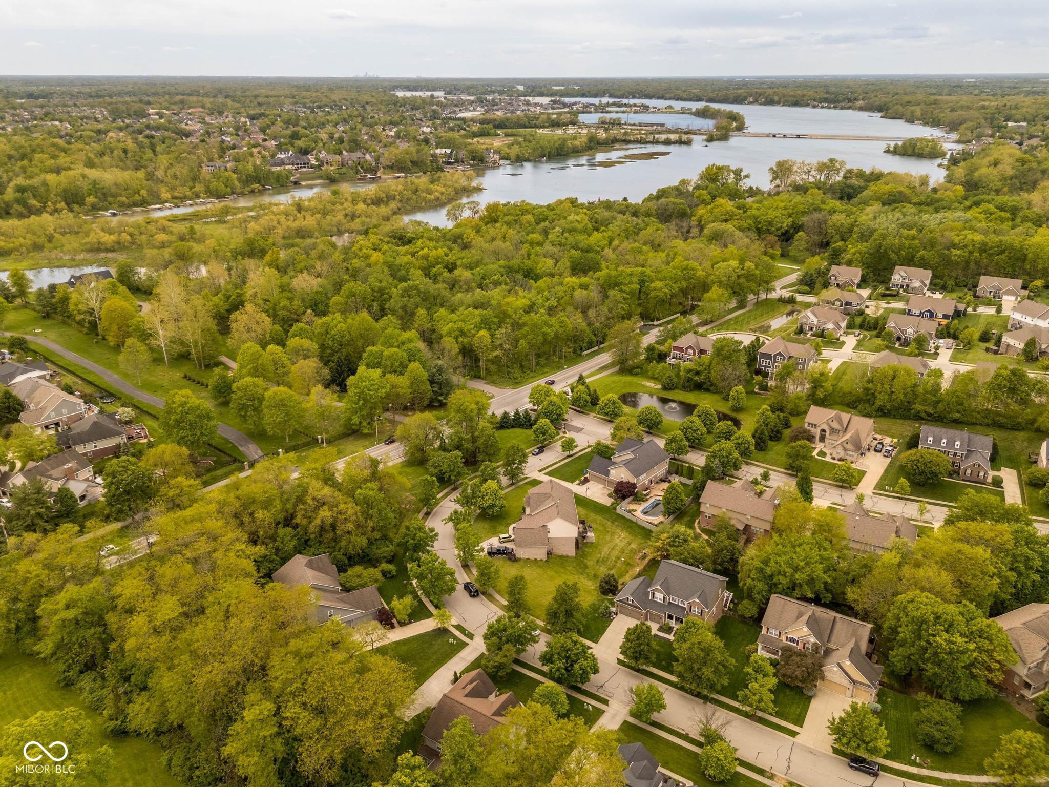 11341 Romeo Place Fishers, IN 46040 - Photo 4 of 50