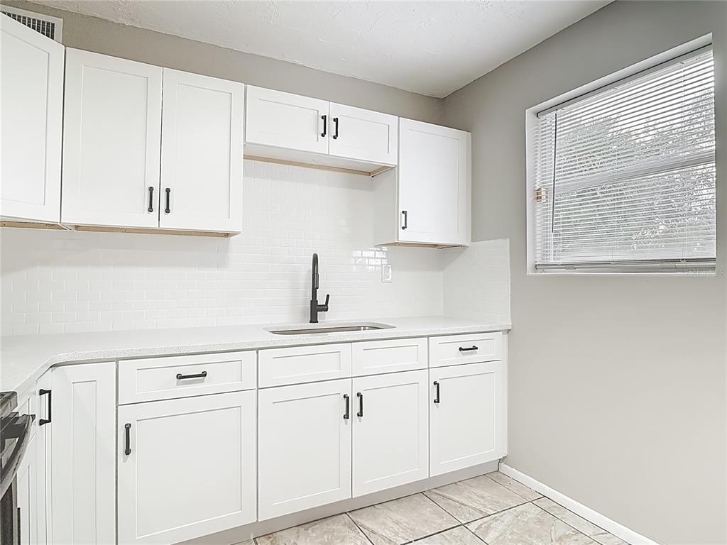 820 Berkshire Road Daytona Beach, FL 32117 - Photo 18 of 45