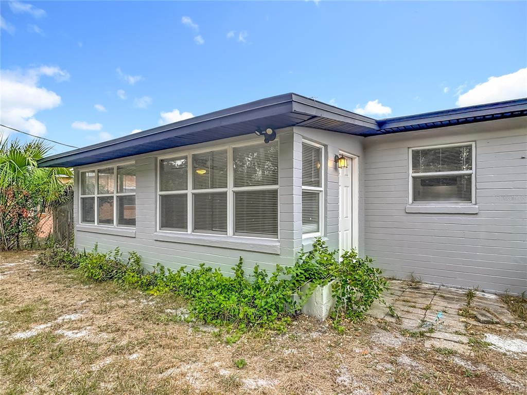 820 Berkshire Road Daytona Beach, FL 32117 - Photo 37 of 45