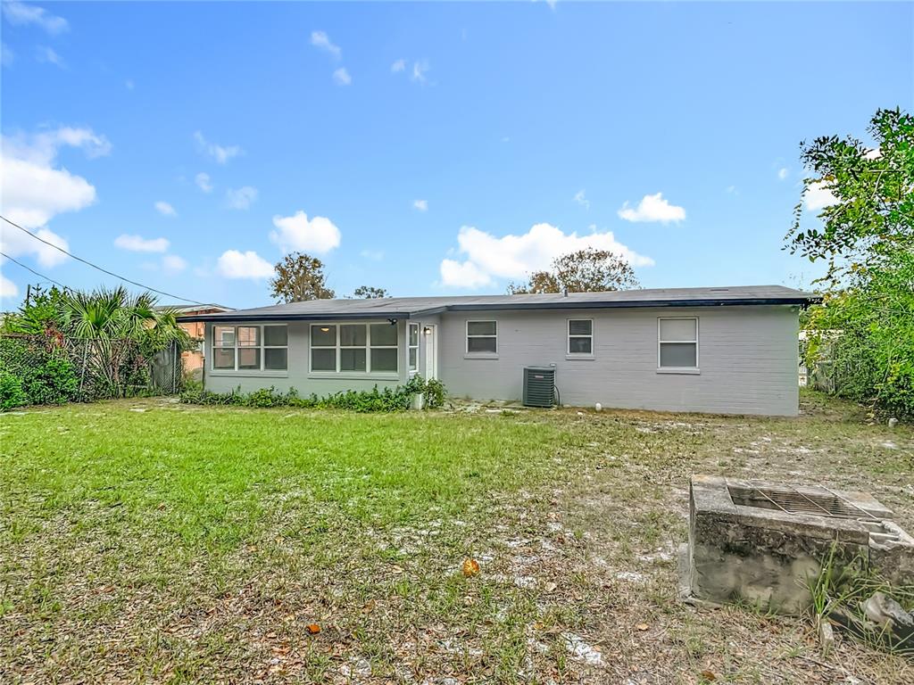 820 Berkshire Road Daytona Beach, FL 32117 - Photo 38 of 45