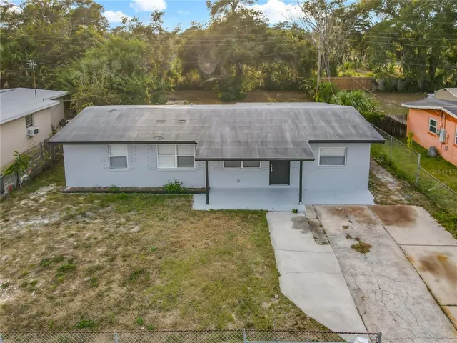 $199,990 | 820 Berkshire Road, Daytona Beach, FL 32117
