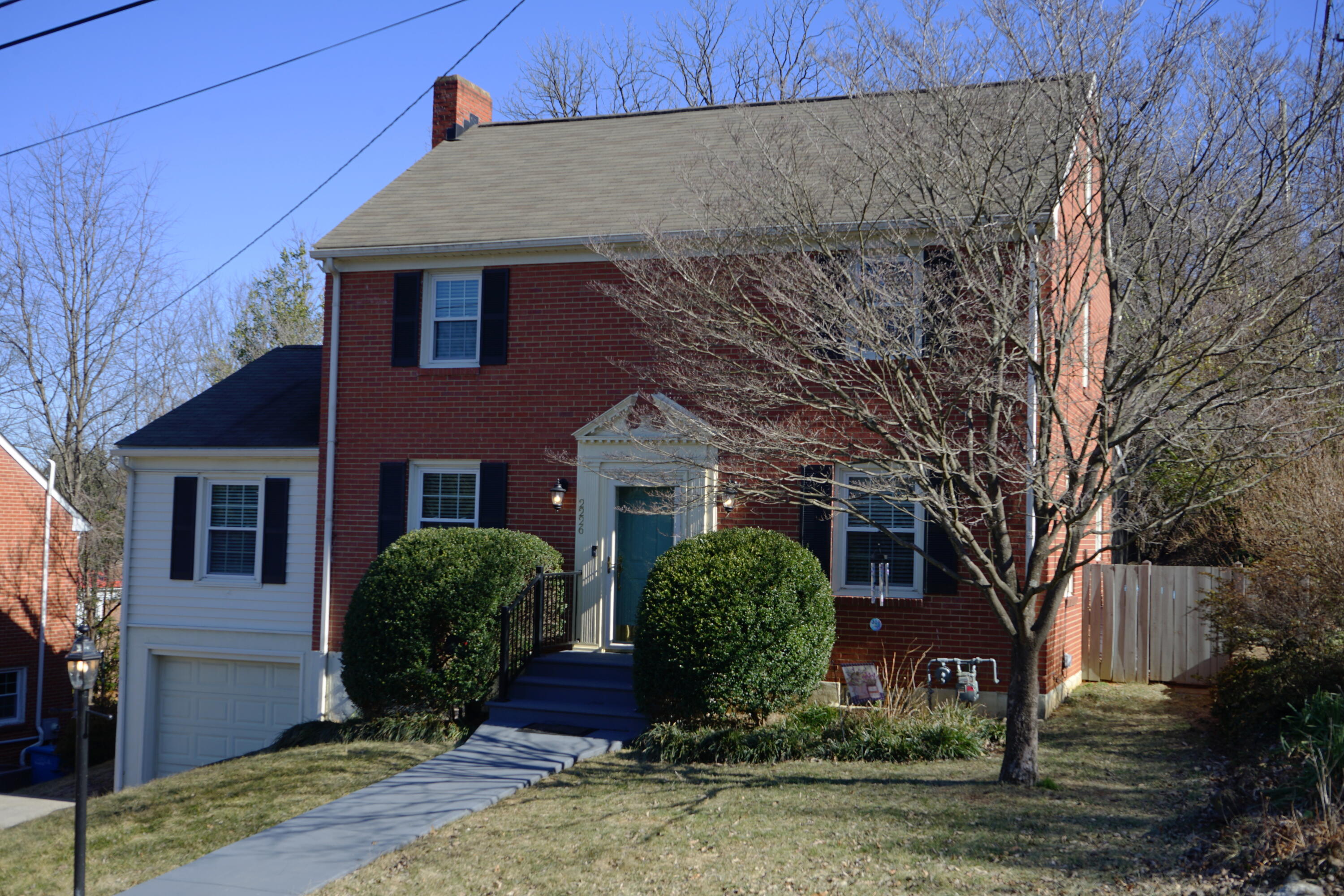 2226 Hunters Road Southwest Roanoke, VA 24015 - Photo 6 of 52 Great Curb Appeal!