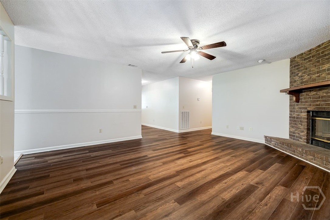 1282 Long Bridge Road Rincon, GA 31326 - Photo 11 of 39 Living room
