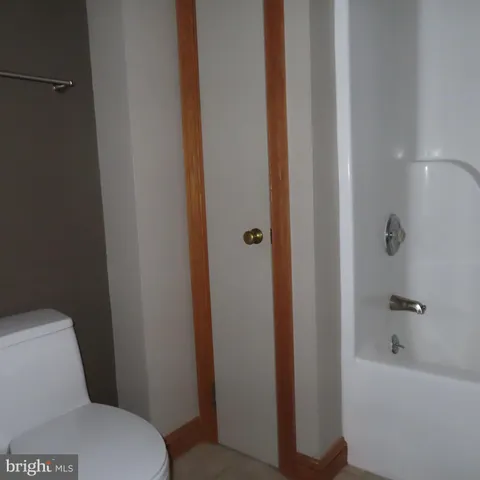 a view of empty room with a yard