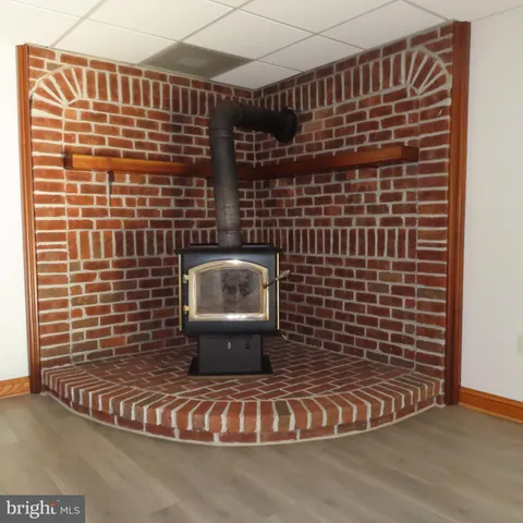 a view of an empty room and closet