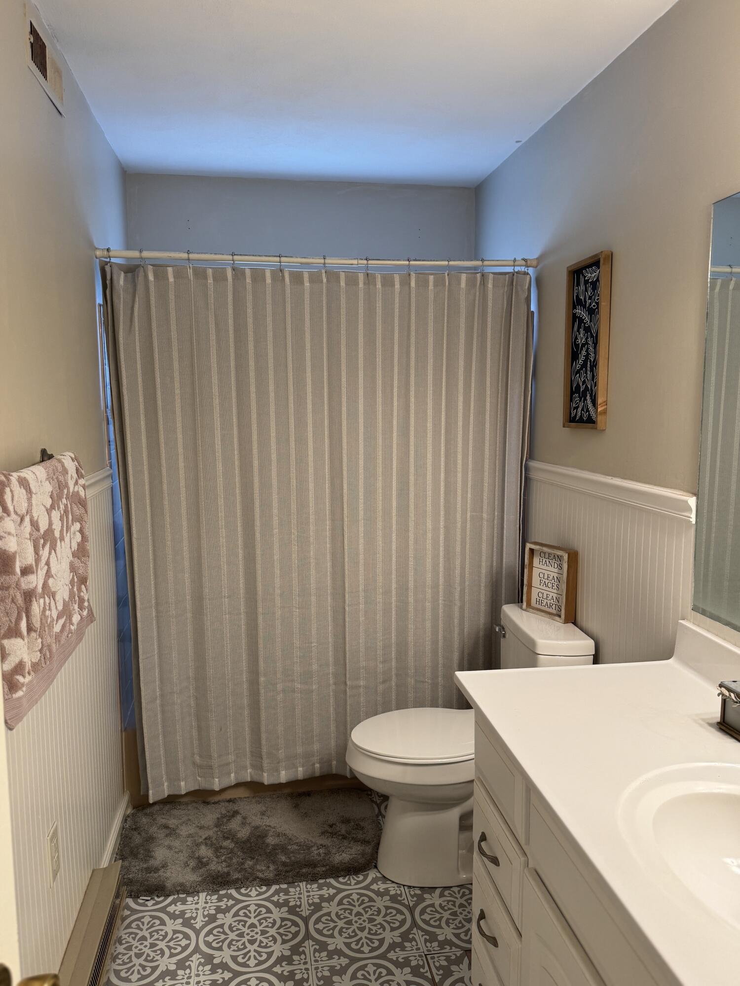 721 Arcadia Circle Vinton, VA 24179 - Photo 5 of 9 IMG_5884