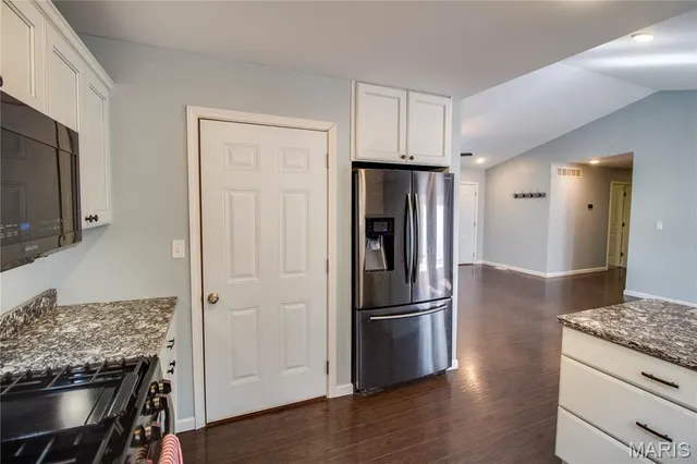 $274,500 | 629 School Avenue, East Alton, IL 62024