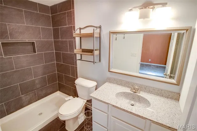 $274,500 | 629 School Avenue, East Alton, IL 62024