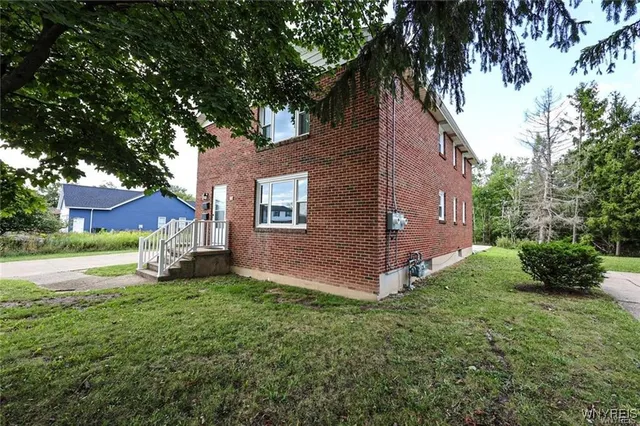 $1,700 | 862 Falcon Drive, Depew, NY 14043