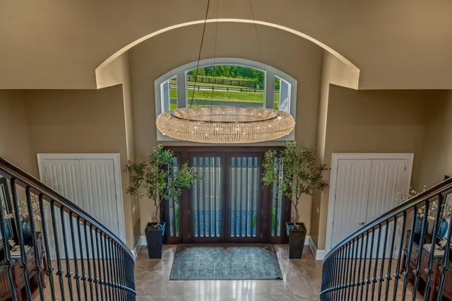 $5,000,000 | S17W28902 Price Court, Genesee, WI 53188