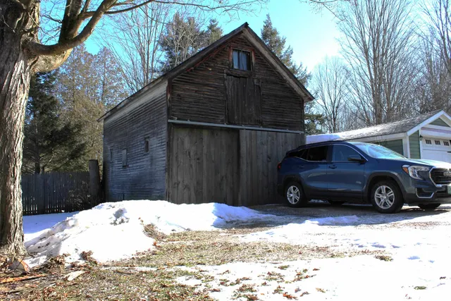 $249,000 | 41 Caernarvon Street, Fair Haven, VT 05743