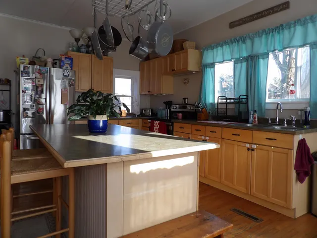 $249,000 | 41 Caernarvon Street, Fair Haven, VT 05743