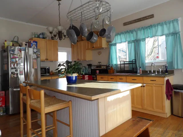 $249,000 | 41 Caernarvon Street, Fair Haven, VT 05743