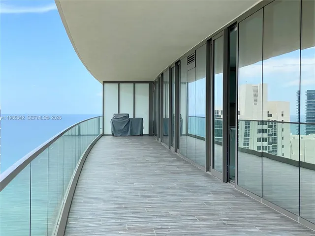 $12,000 | 18975 Collins Avenue, Unit 3605, Sunny Isles Beach, FL 33160