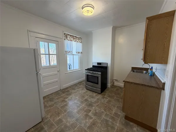 $2,750 | 31 Garfield Street, Unit 3R, Yonkers, NY 10701