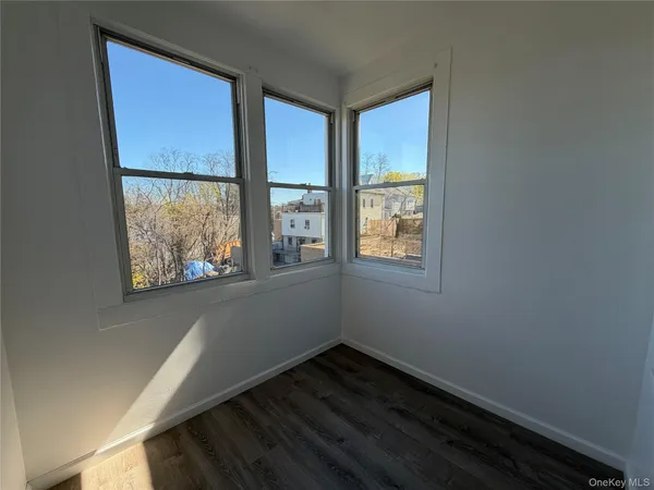 $2,750 | 31 Garfield Street, Unit 3R, Yonkers, NY 10701