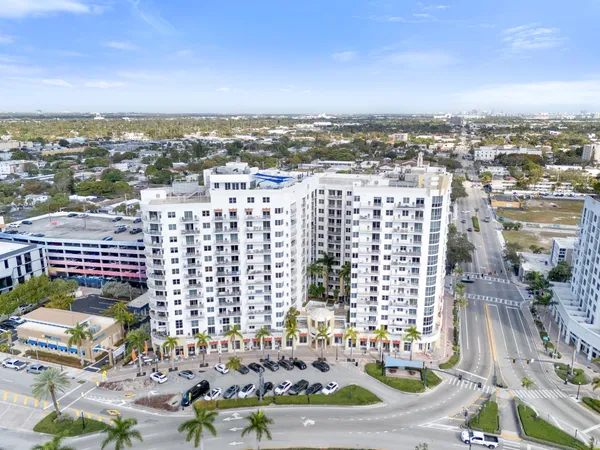 $2,800 | 1830 Radius Drive, Unit 405, Hollywood, FL 33020