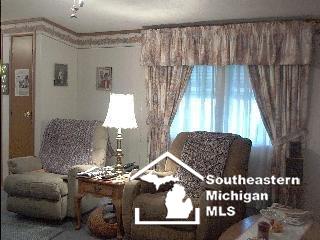 122 Springlea Erie, MI 48133 - Photo 5 of 12 93444-4.JPG