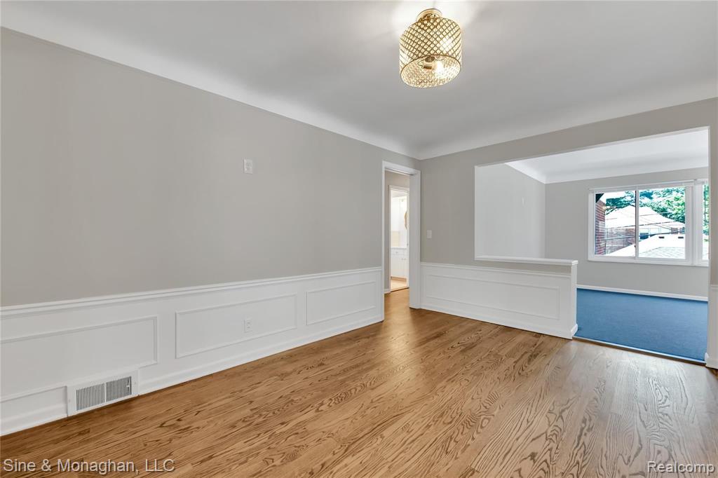 791 Harcourt Road Grosse Pointe, MI 48230 - Photo 15 of 40