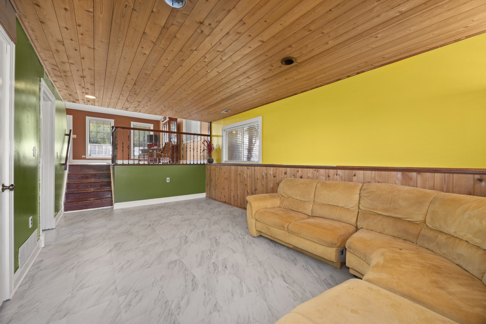 1256 Concord Drive Elgin, IL 60120 - Photo 11 of 22 a view of outdoor space with seating area