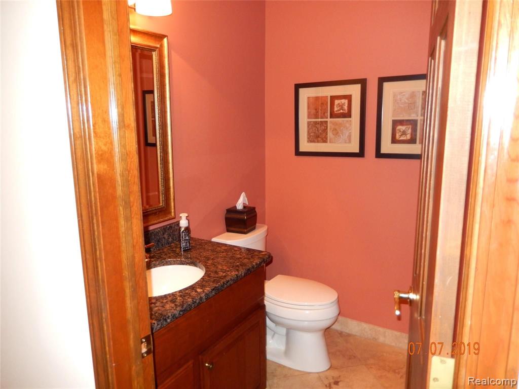 3421 Summit Ridge Drive Rochester Hills, MI 48306 - Photo 26 of 58
