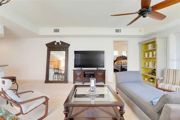 $359,999 | 26206 Avenida Las Colinas, Unit 4A, Howey-in-the-Hills, FL 34737