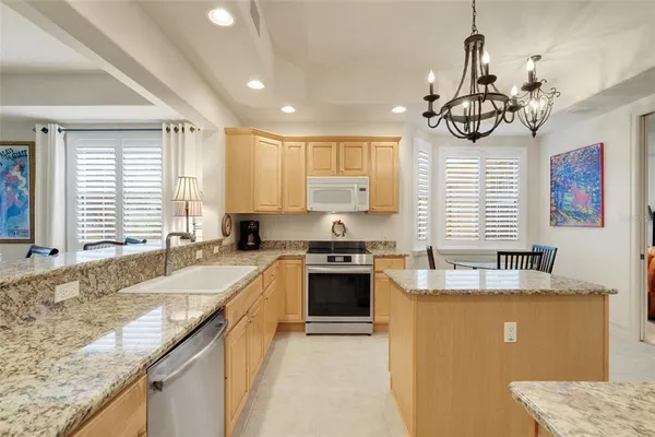 $359,999 | 26206 Avenida Las Colinas, Unit 4A, Howey-in-the-Hills, FL 34737