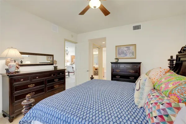 $359,999 | 26206 Avenida Las Colinas, Unit 4A, Howey-in-the-Hills, FL 34737