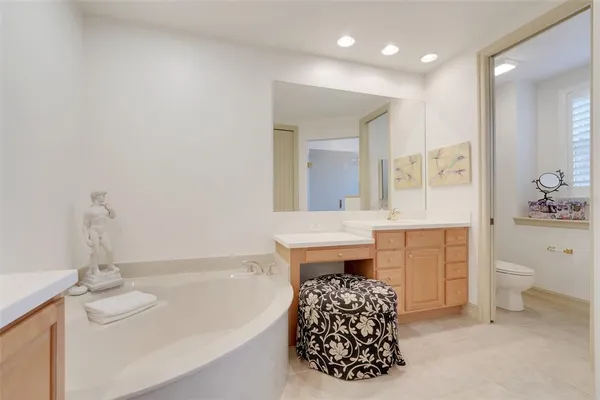 $359,999 | 26206 Avenida Las Colinas, Unit 4A, Howey-in-the-Hills, FL 34737