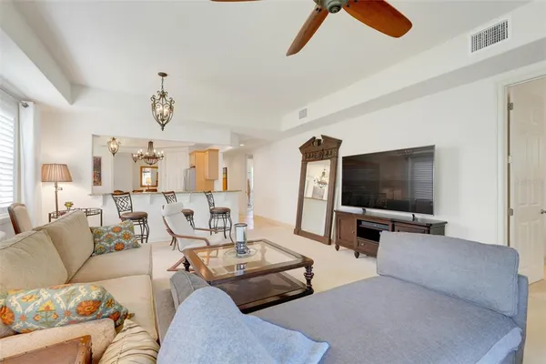 $359,999 | 26206 Avenida Las Colinas, Unit 4A, Howey-in-the-Hills, FL 34737