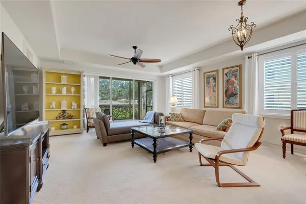 $359,999 | 26206 Avenida Las Colinas, Unit 4A, Howey-in-the-Hills, FL 34737