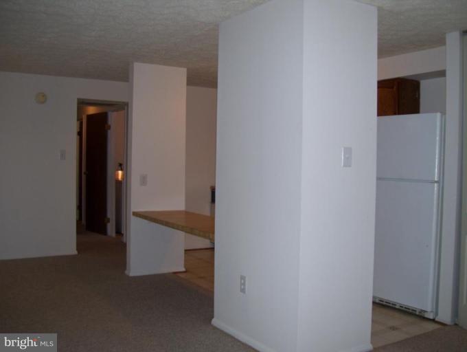 1001 Heather Ridge Drive, Unit L Frederick, MD 21702 - Photo 7 of 13 Dining Area