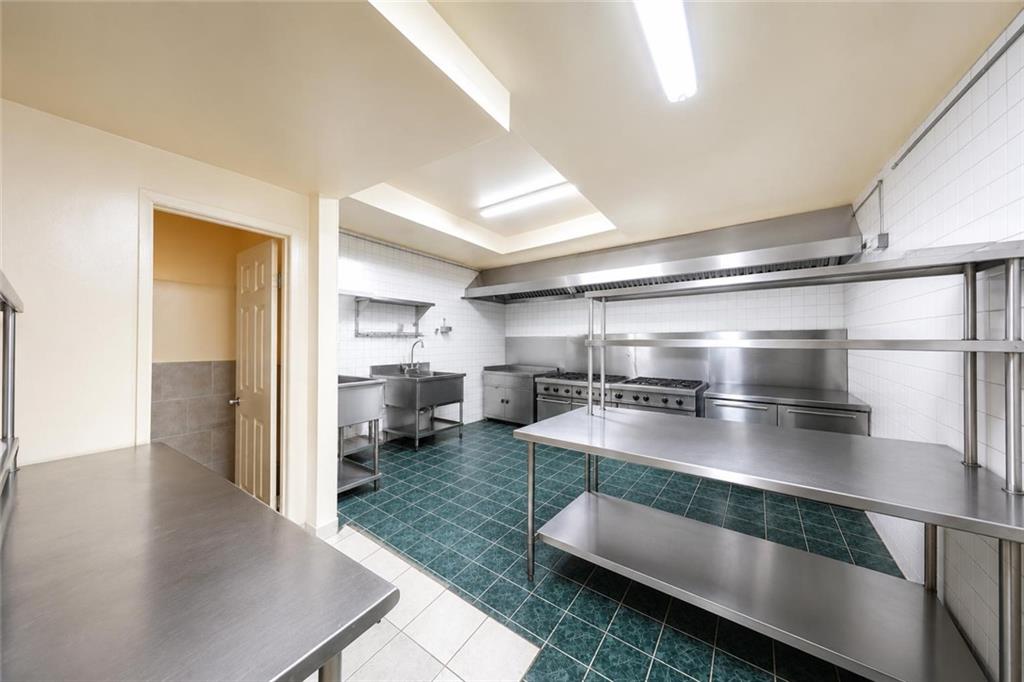 10 Bay Ridge Avenue Brooklyn, NY 11220 - Photo 8 of 31