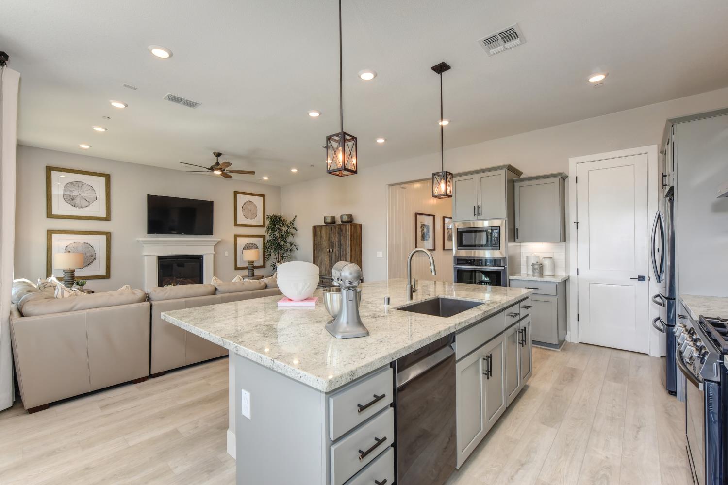 6169 Riding Path Drive Roseville, CA 95747 - Photo 6 of 32
