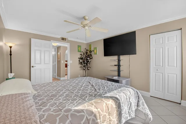 $1,650 | 426 Pine Glen Lane, Unit A1, Greenacres, FL 33463