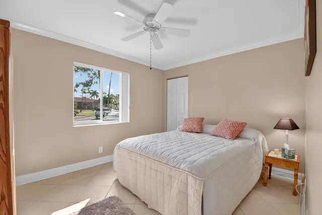 $1,650 | 426 Pine Glen Lane, Unit A1, Greenacres, FL 33463