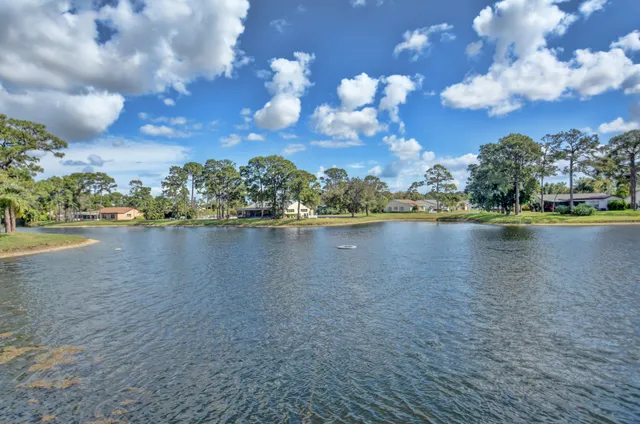 $1,650 | 426 Pine Glen Lane, Unit A1, Greenacres, FL 33463